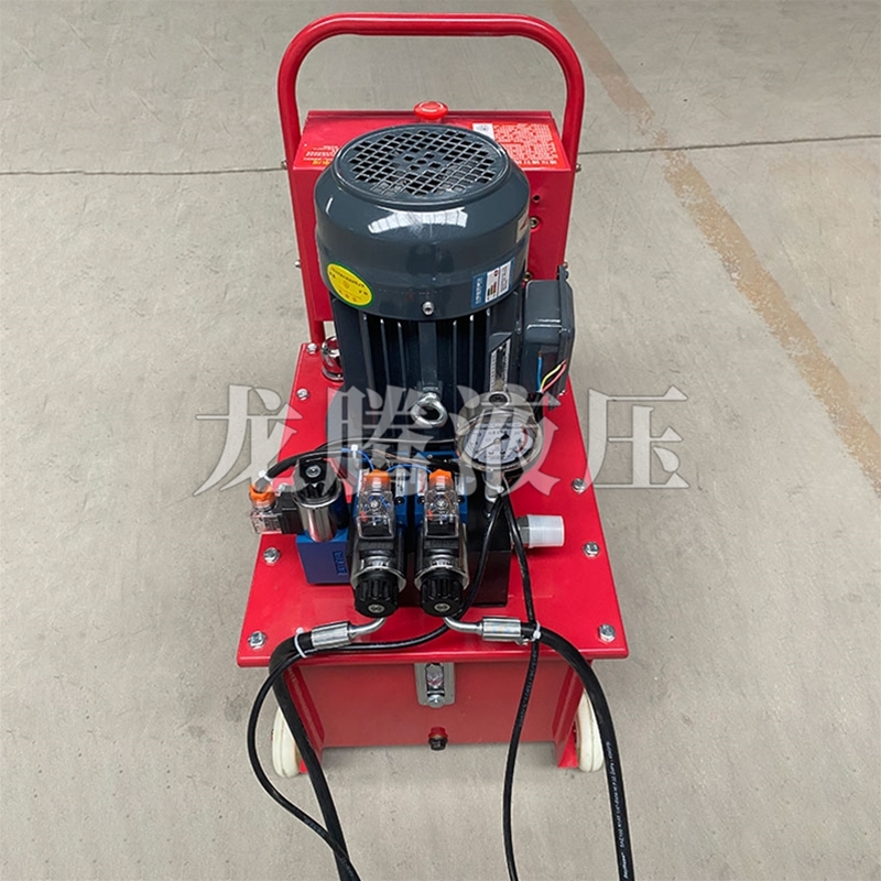 風管法蘭鉚釘機